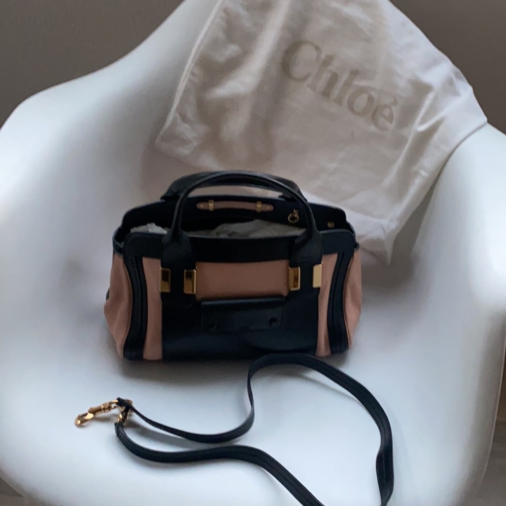 Handbag - Picture 5 of 10